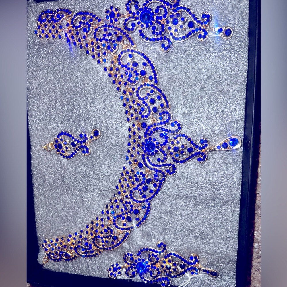 BLUE ROYAL  “Jewelry fit for ROYALTY” touchstone jewel set